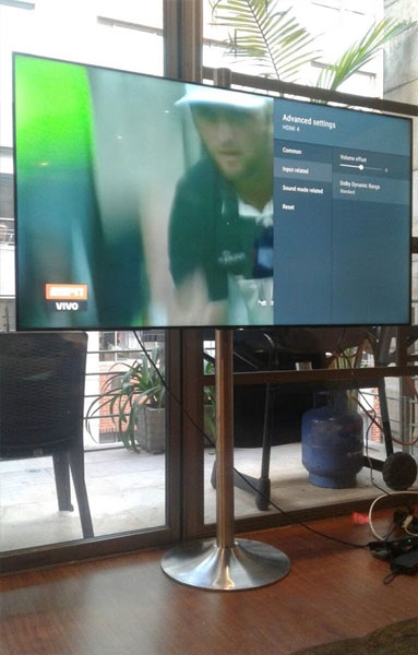 Soporte de un pivote para televisores Soporte de un pivote para televisores